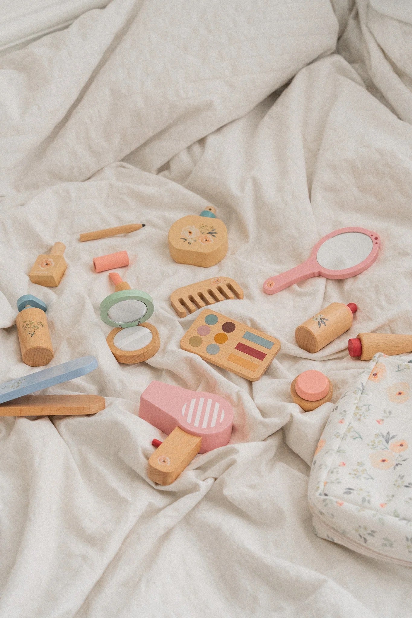 Kit maquillage en bois
